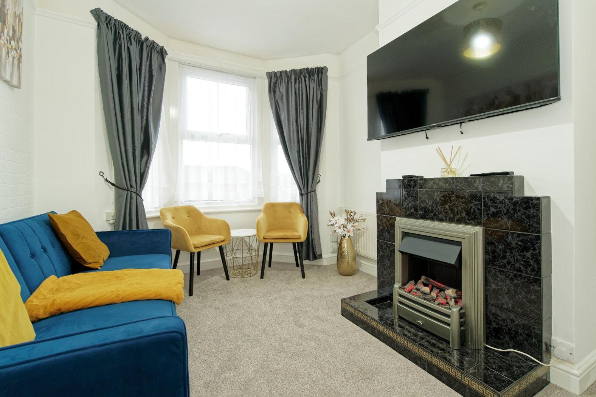Lovely Luxury 3 Bed House Apartment Chatham  Exterior photo