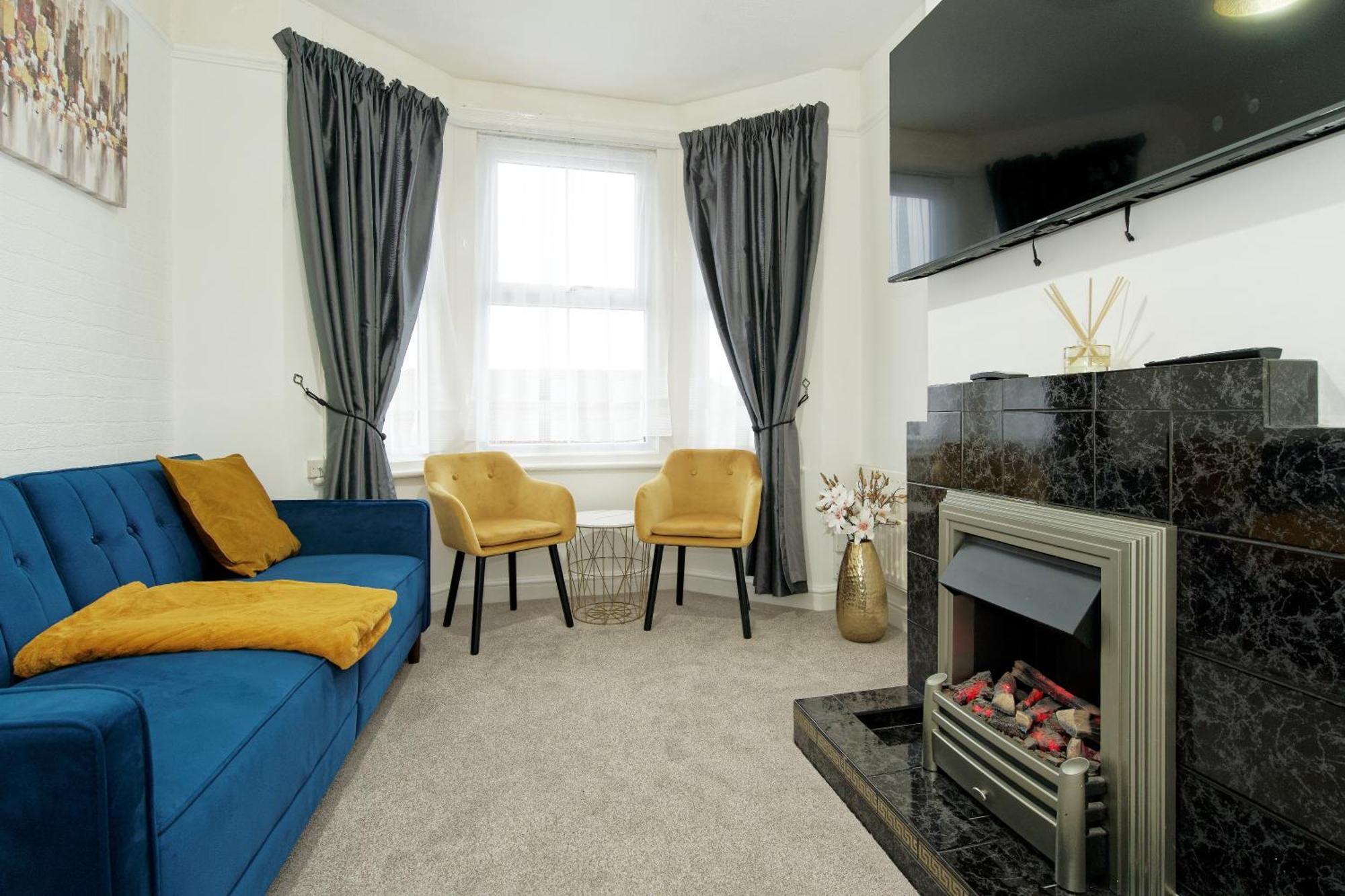 Lovely Luxury 3 Bed House Apartment Chatham  Exterior photo